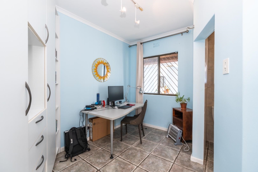2 Bedroom Property for Sale in Woodstock Western Cape